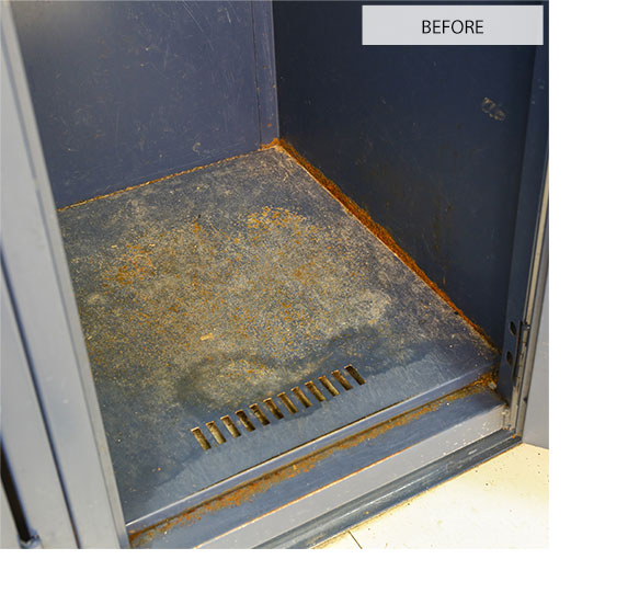 Locker bottom before